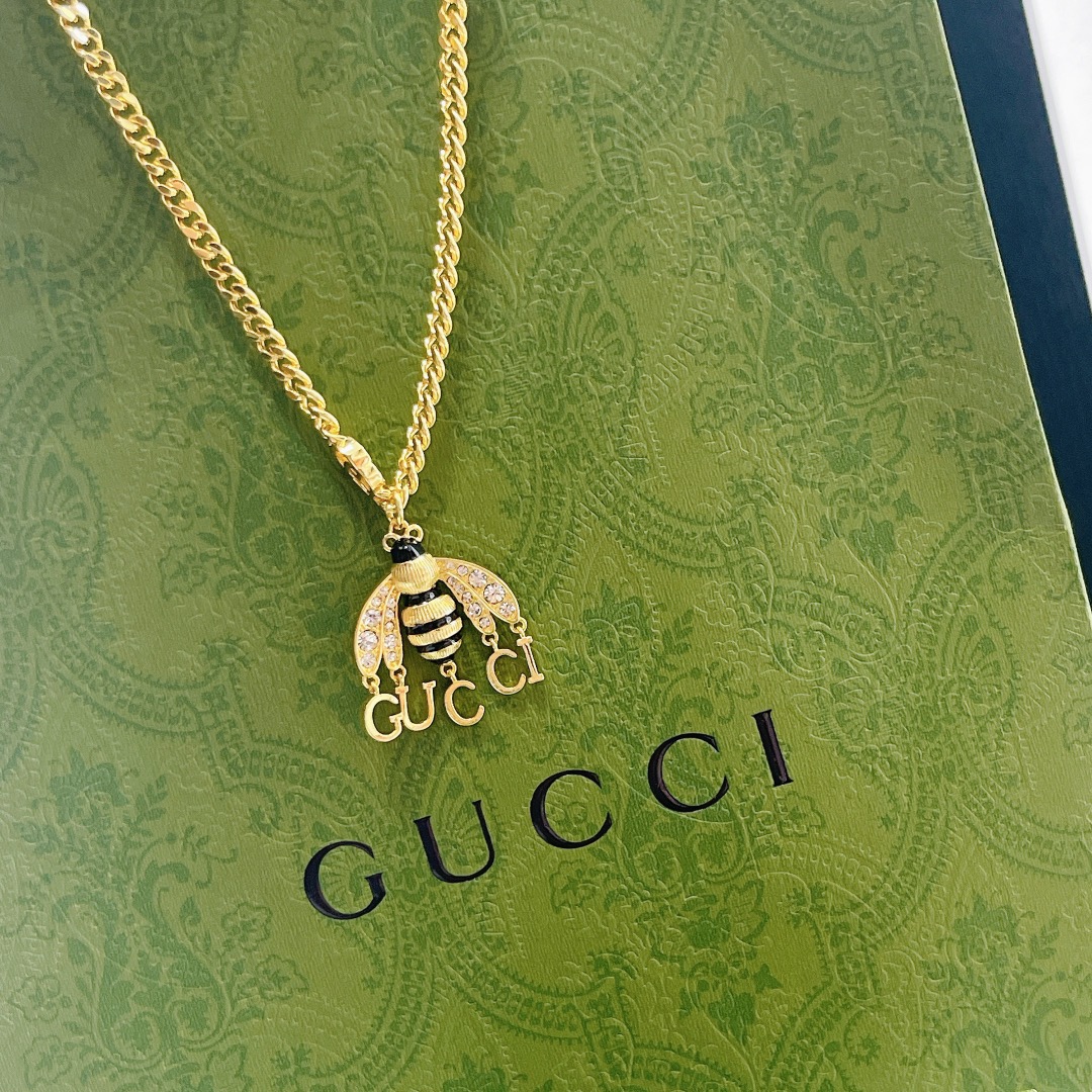 Gucci  Necklace - DesignerGu