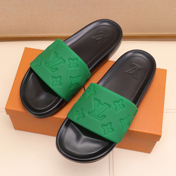 Louis Vuitton Monogram Slippers - DesignerGu