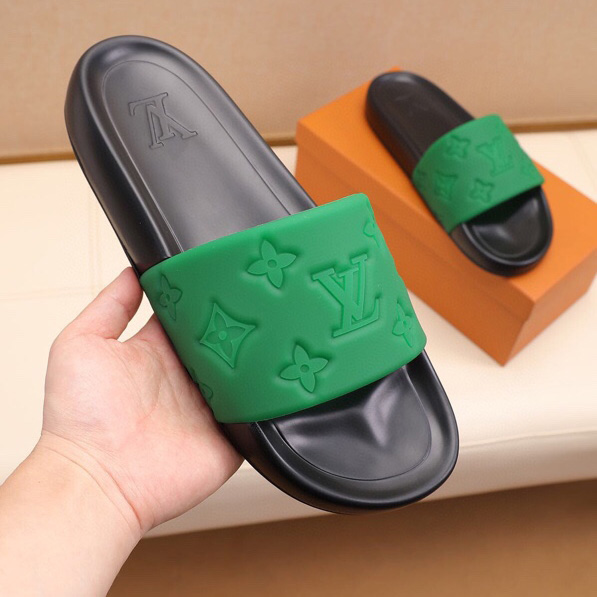 Louis Vuitton Monogram Slippers - DesignerGu