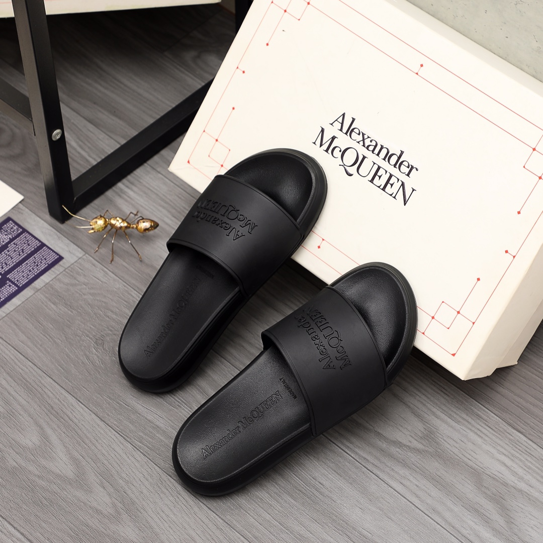 Alexander Mqueen Logo Slipper - DesignerGu