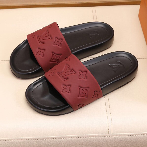 Louis Vuitton Monogram Slippers - DesignerGu