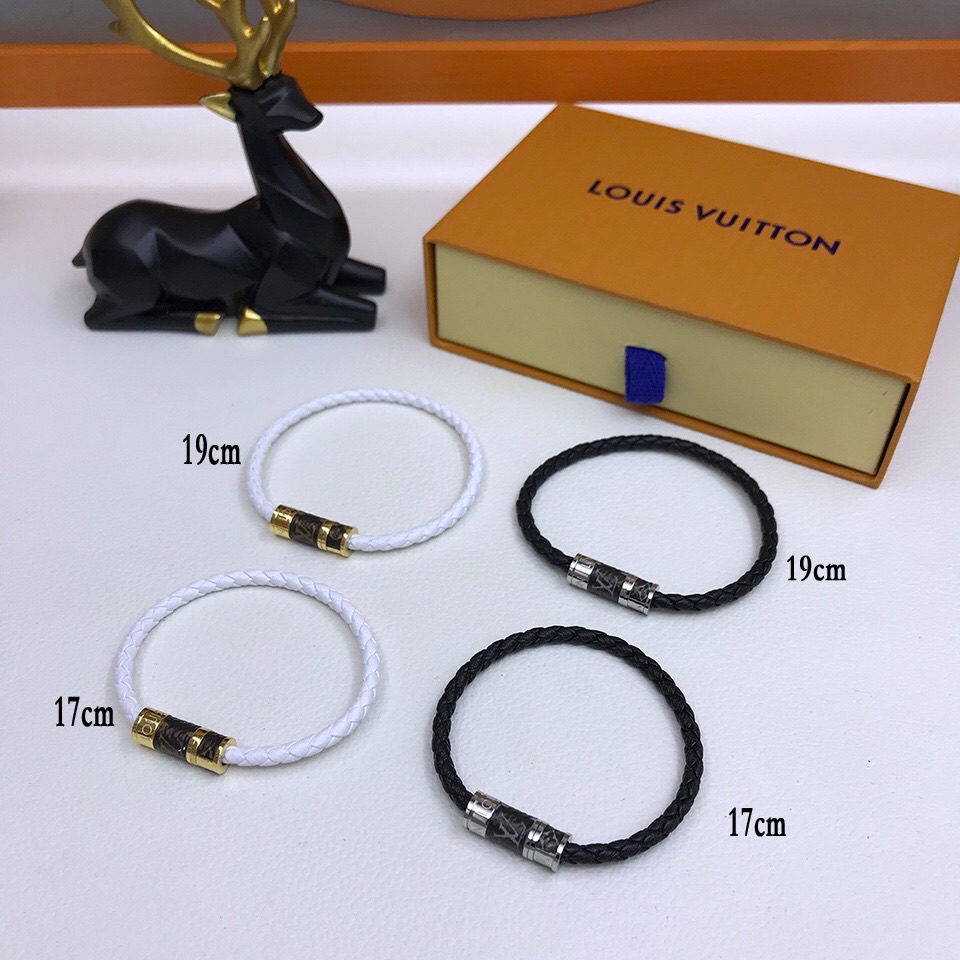 Louis Vuitton Bracelet - DesignerGu