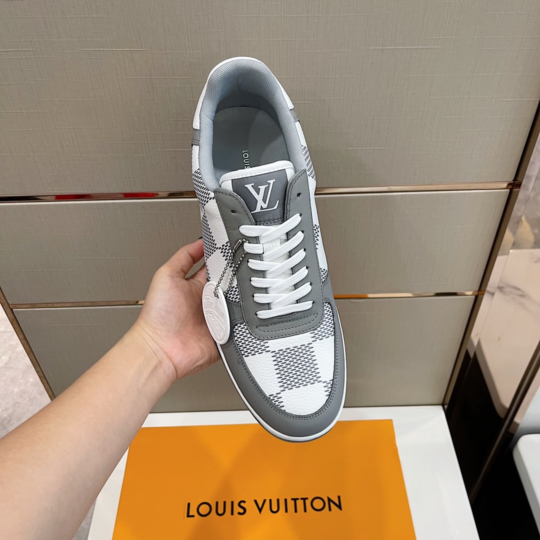 Louis Vuitton Men's Rivoli Sneaker - DesignerGu