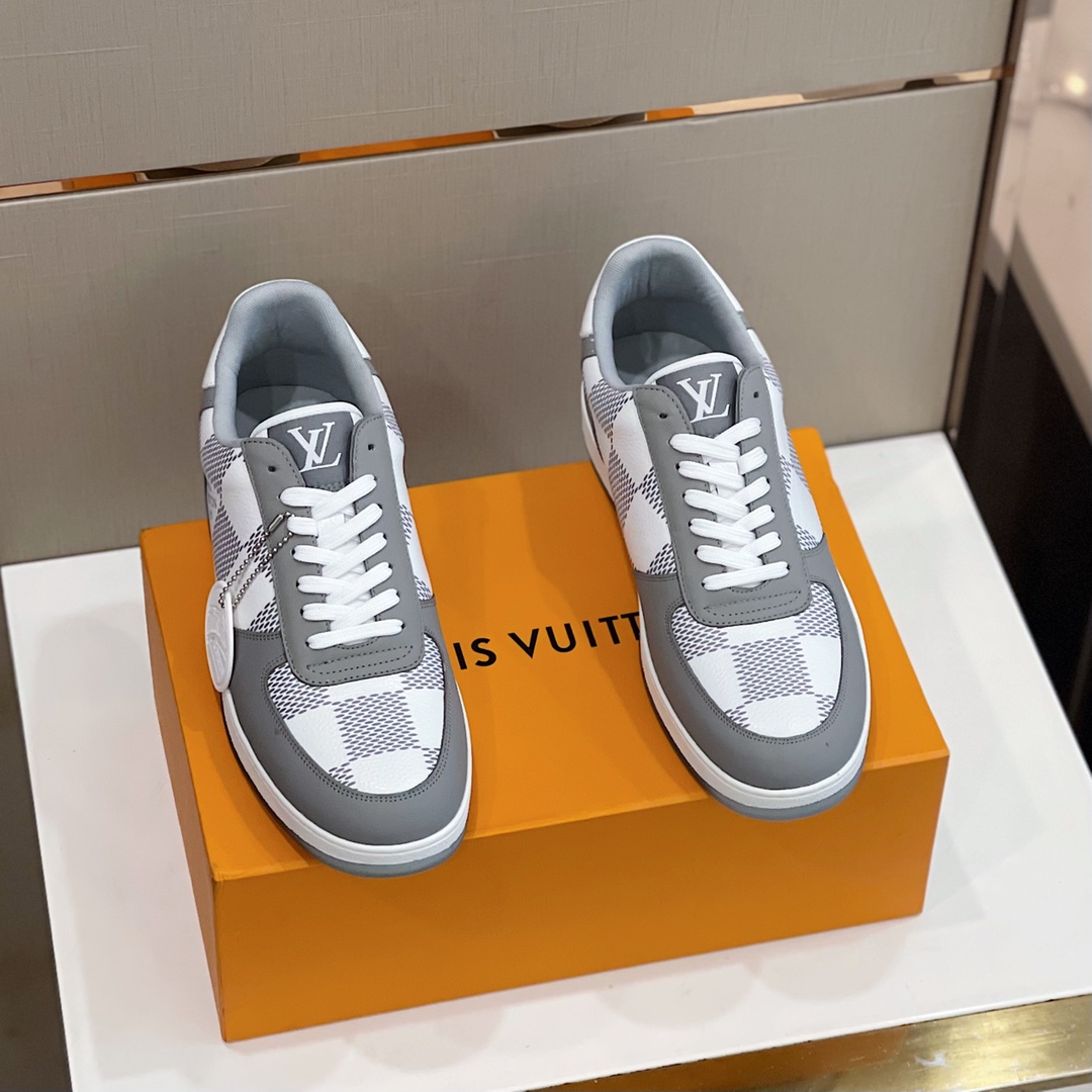 Louis Vuitton Men's Rivoli Sneaker - DesignerGu