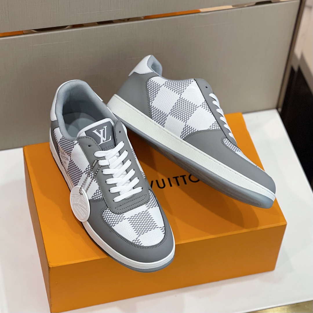 Louis Vuitton Men's Rivoli Sneaker - DesignerGu