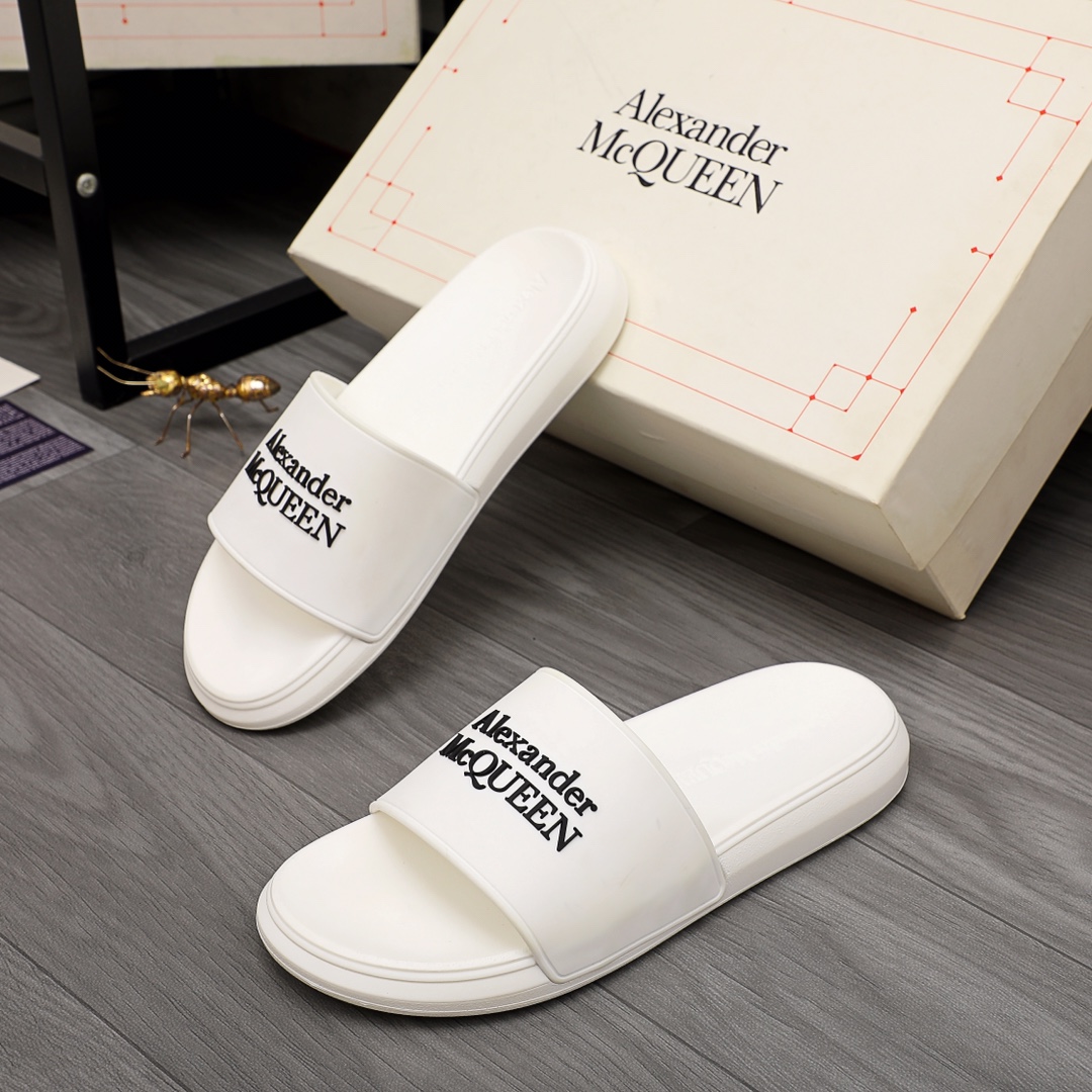 Alexander Mqueen Logo Slipper - DesignerGu