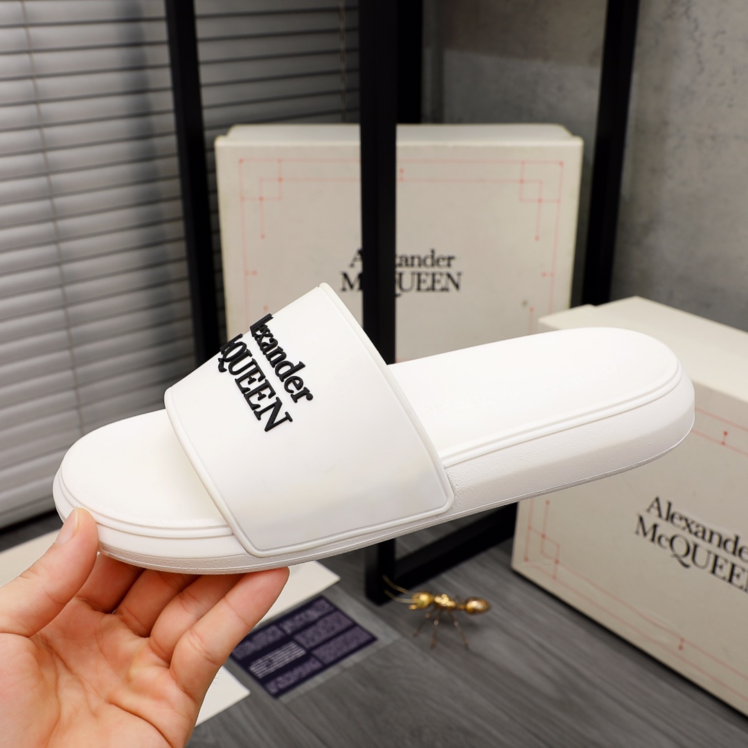 Alexander Mqueen Logo Slipper - DesignerGu