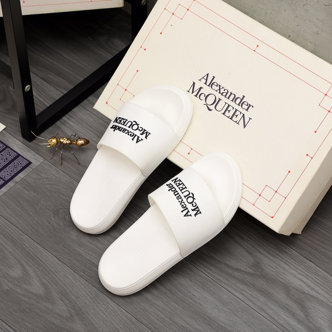 Alexander Mqueen Logo Slipper - DesignerGu