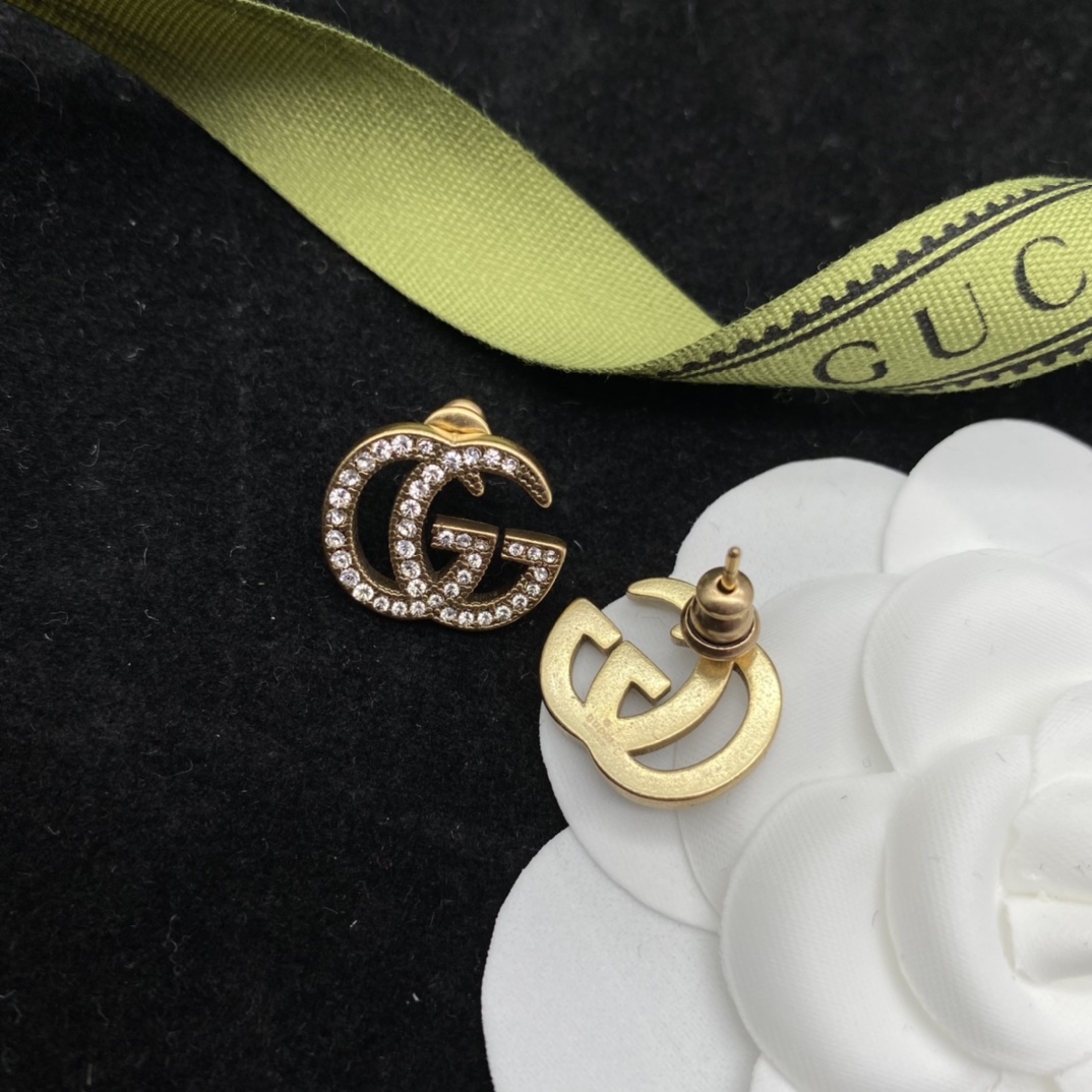 Gucci GG Full Drill Earrings  - DesignerGu