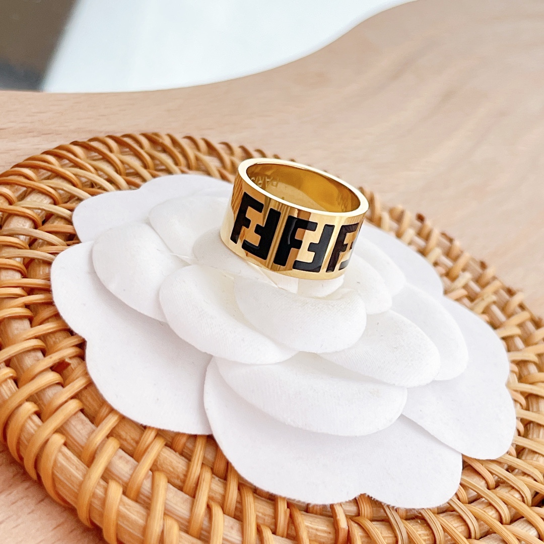 Fendi Ring - DesignerGu