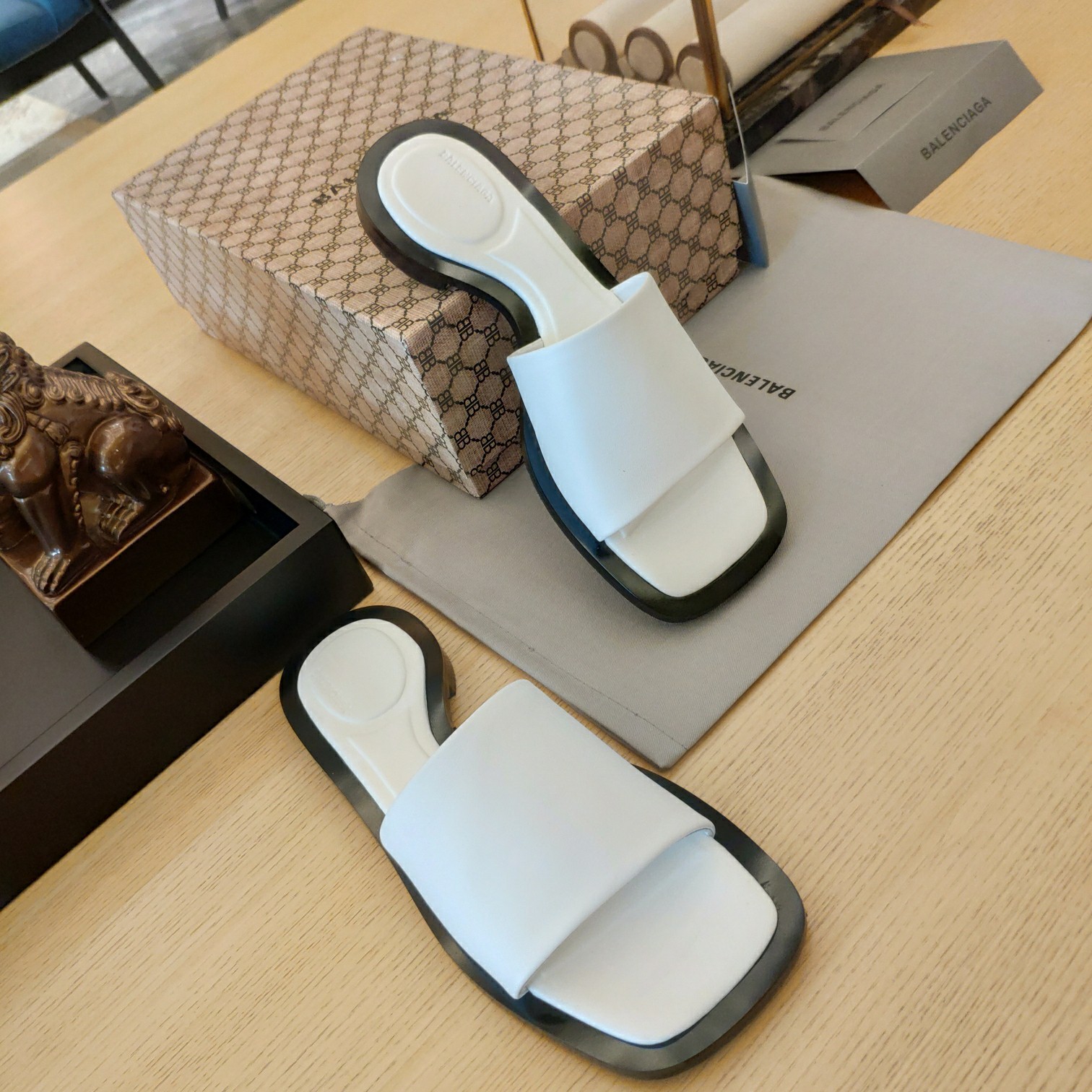 Balenciaga Logo Leather Slide Sandal - DesignerGu