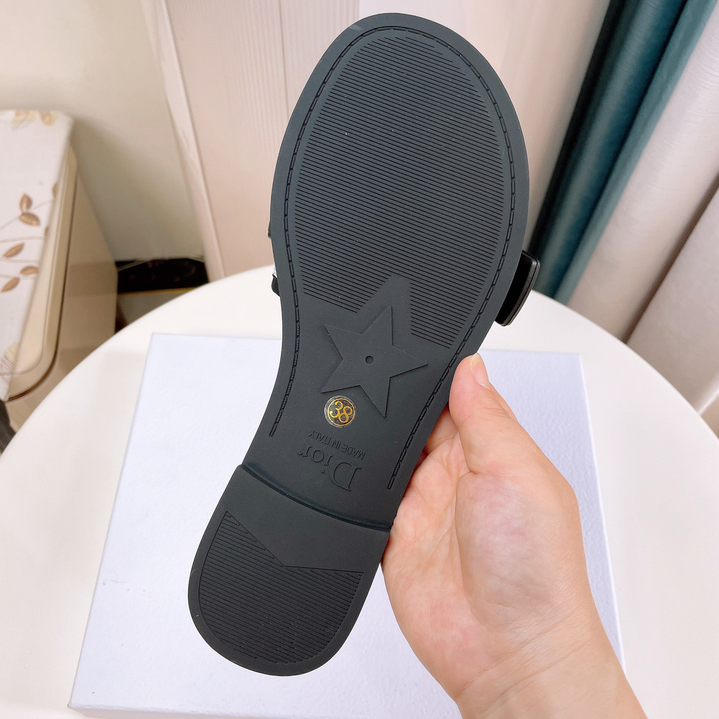 Dior Women Slides - DesignerGu