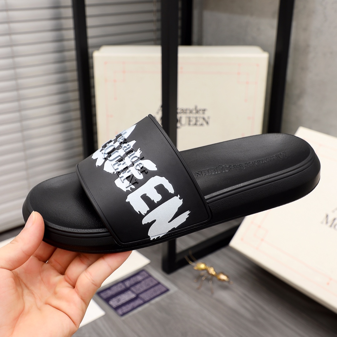 Alexander Mqueen Logo Slipper - DesignerGu