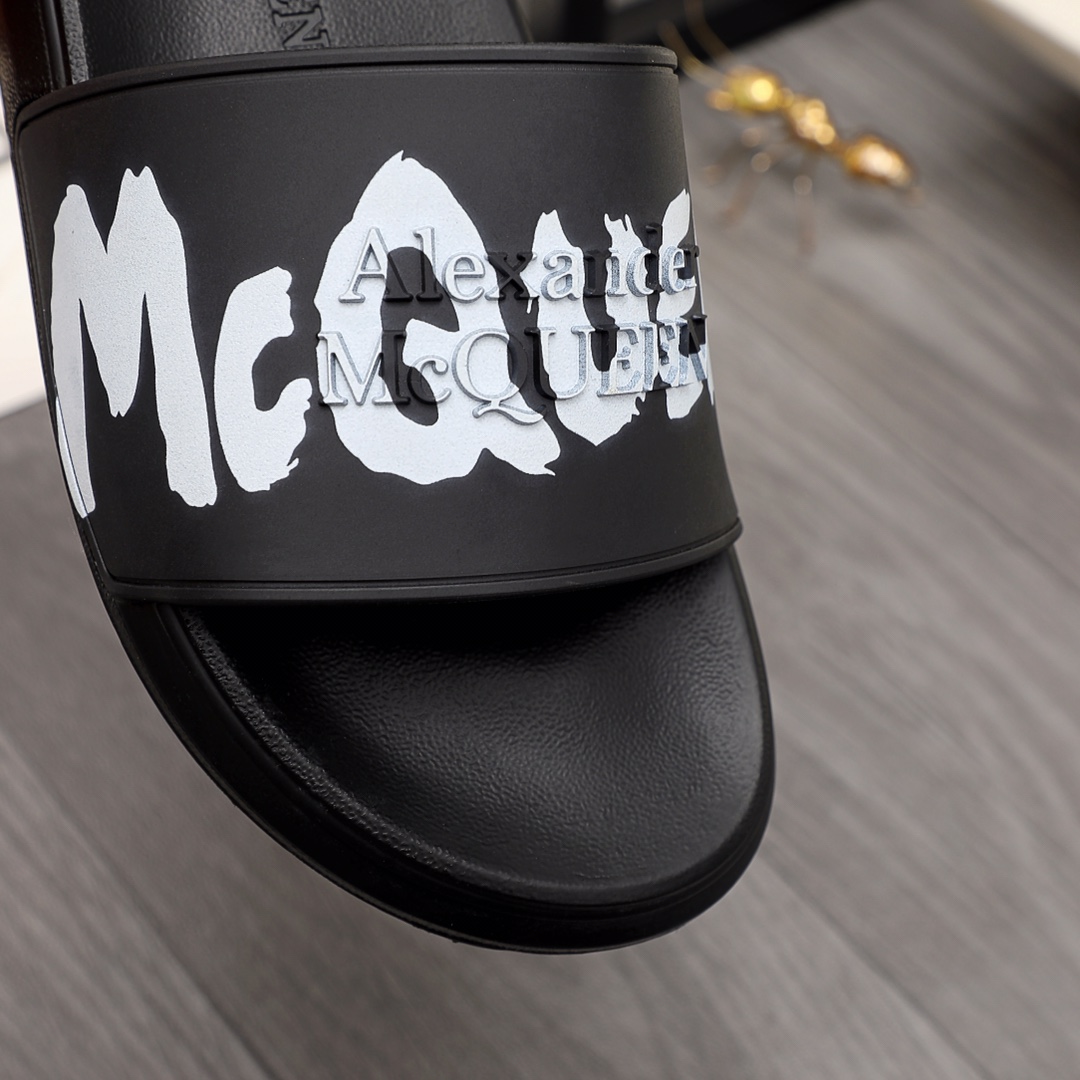 Alexander Mqueen Logo Slipper - DesignerGu