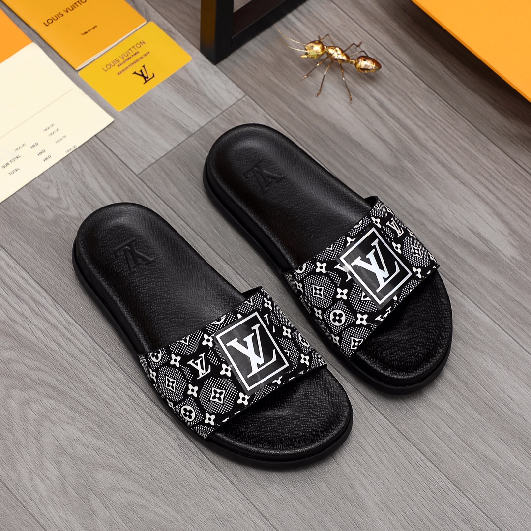 Louis Vuitton Monogram Slippers - DesignerGu