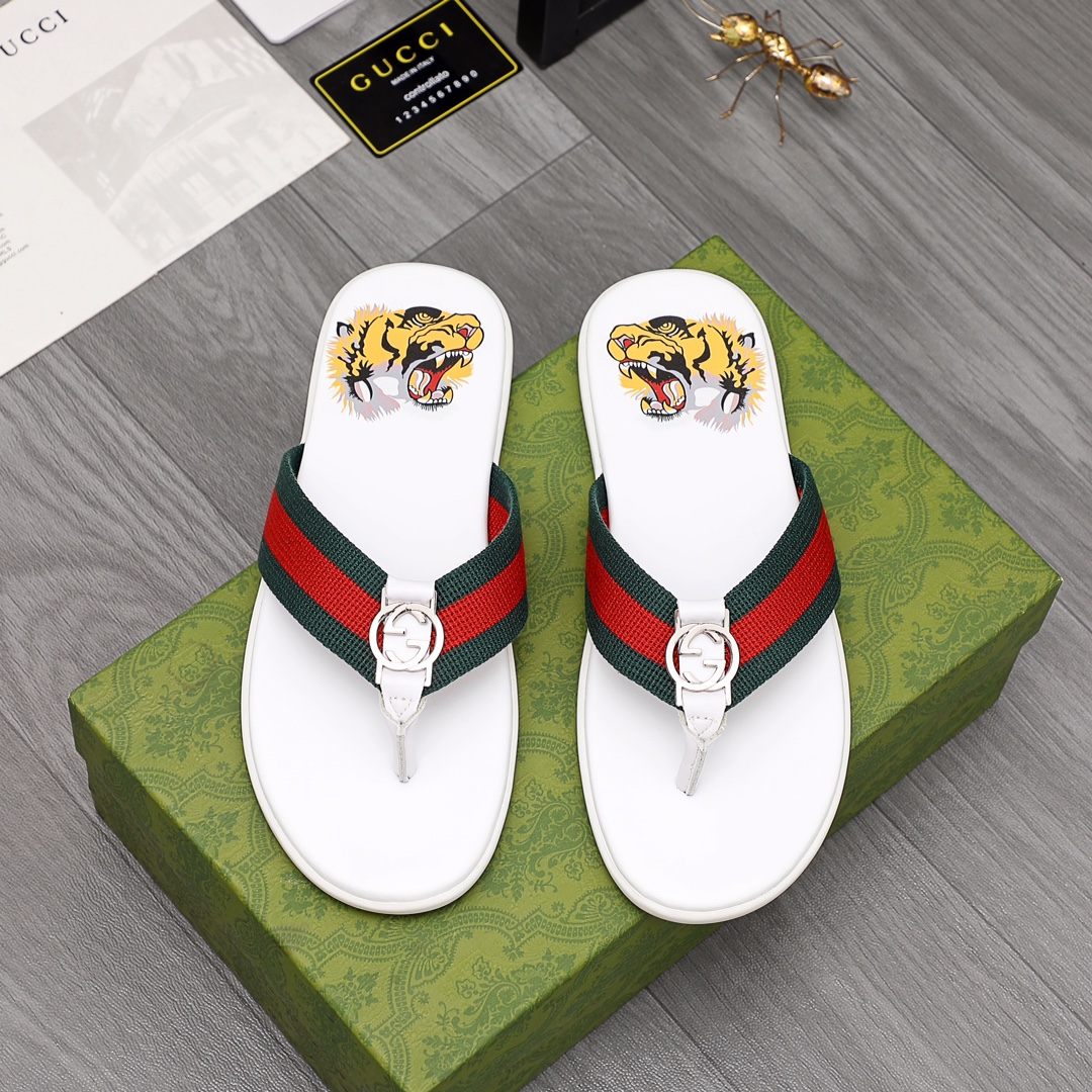 Gucci Rubber GG Men's Flip Flops - DesignerGu