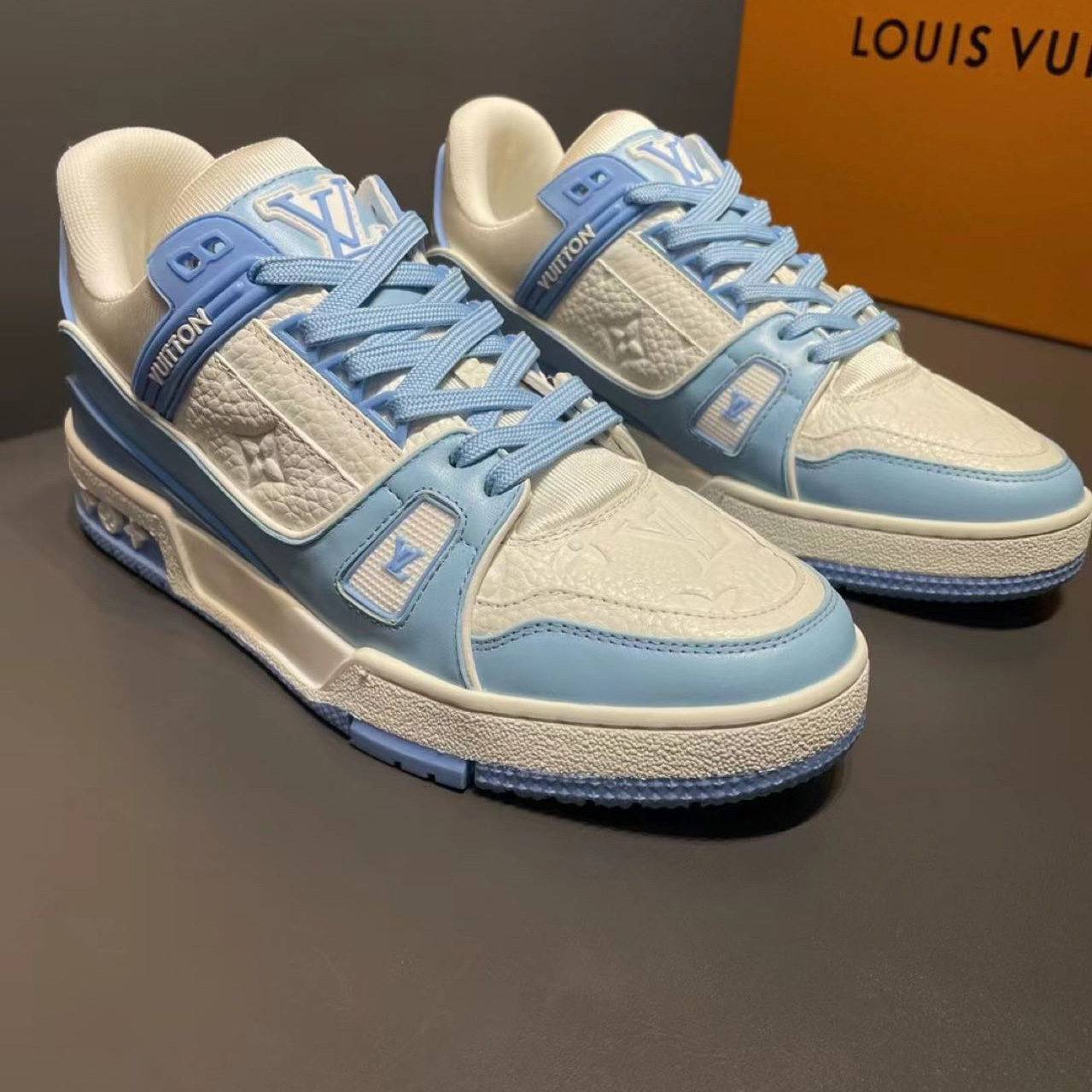 Louis Vuitton Run  Away Sneaker(Upon UK Size) - DesignerGu