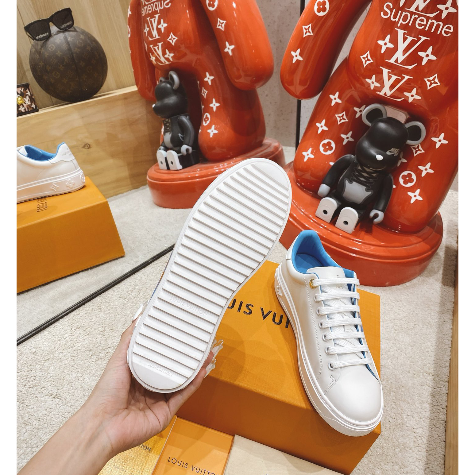 Louis Vuitton Logo Sneaker - DesignerGu