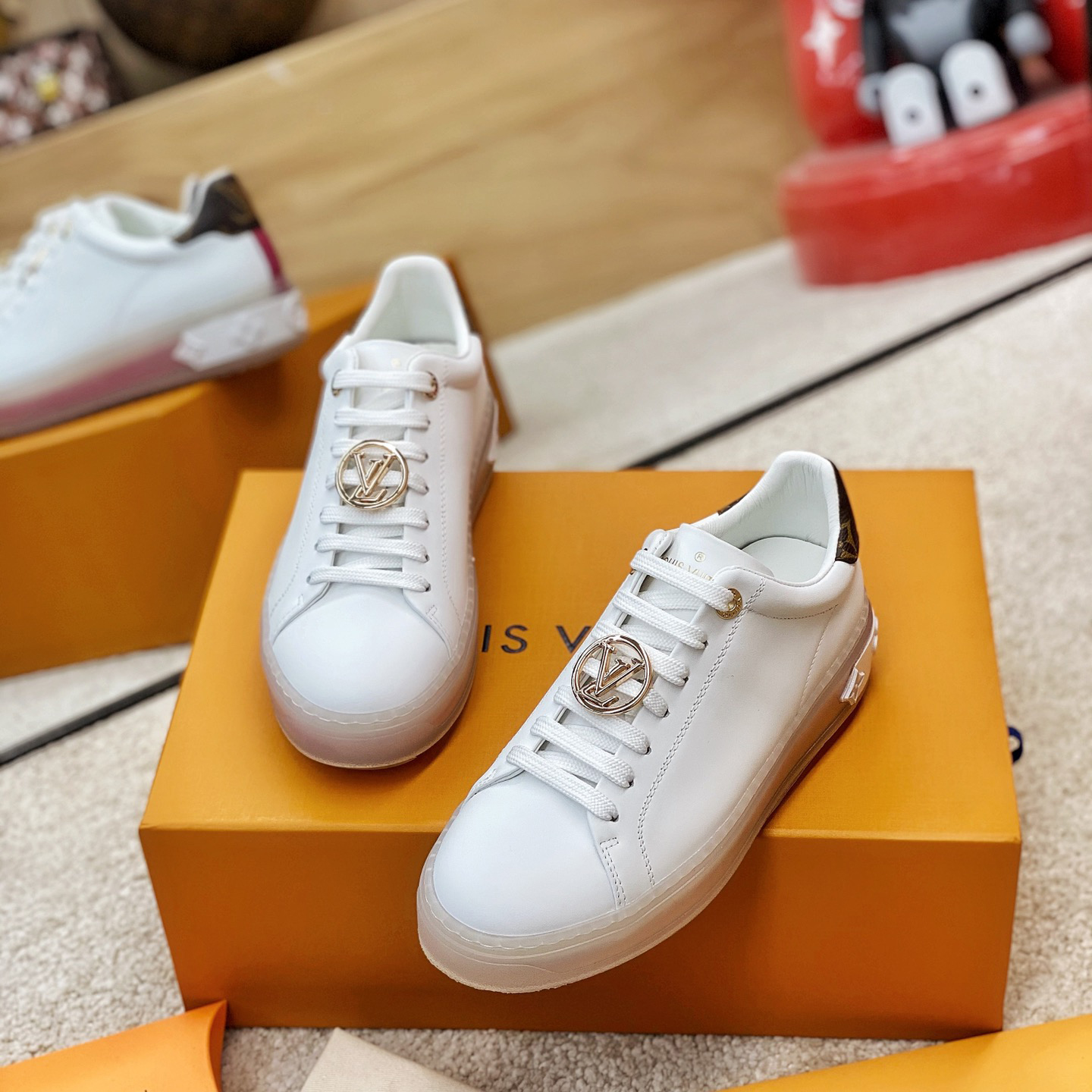 Louis Vuitton Logo Transparent Sole Sneaker  - DesignerGu