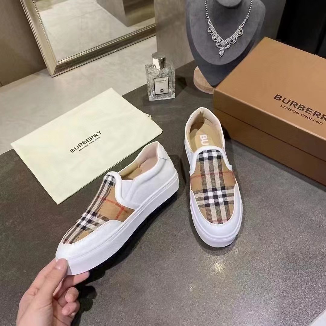 Burberry Vintage Check Loafers   - DesignerGu