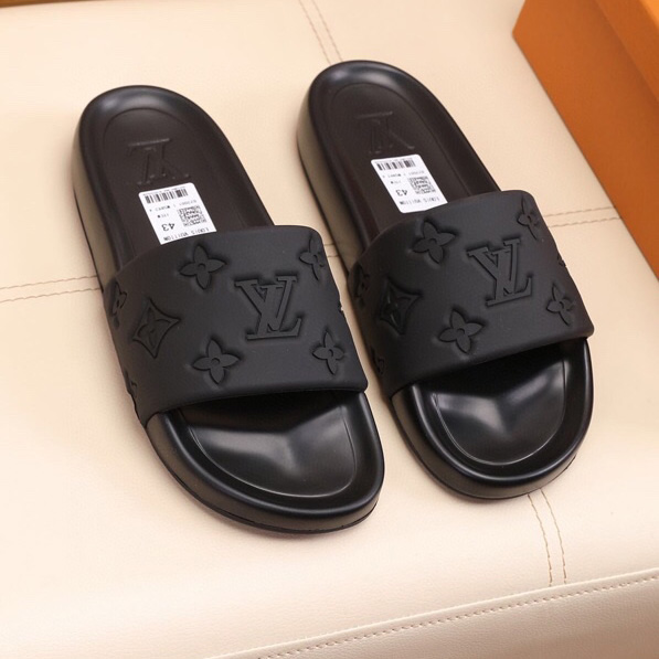 Louis Vuitton Monogram Slippers - DesignerGu