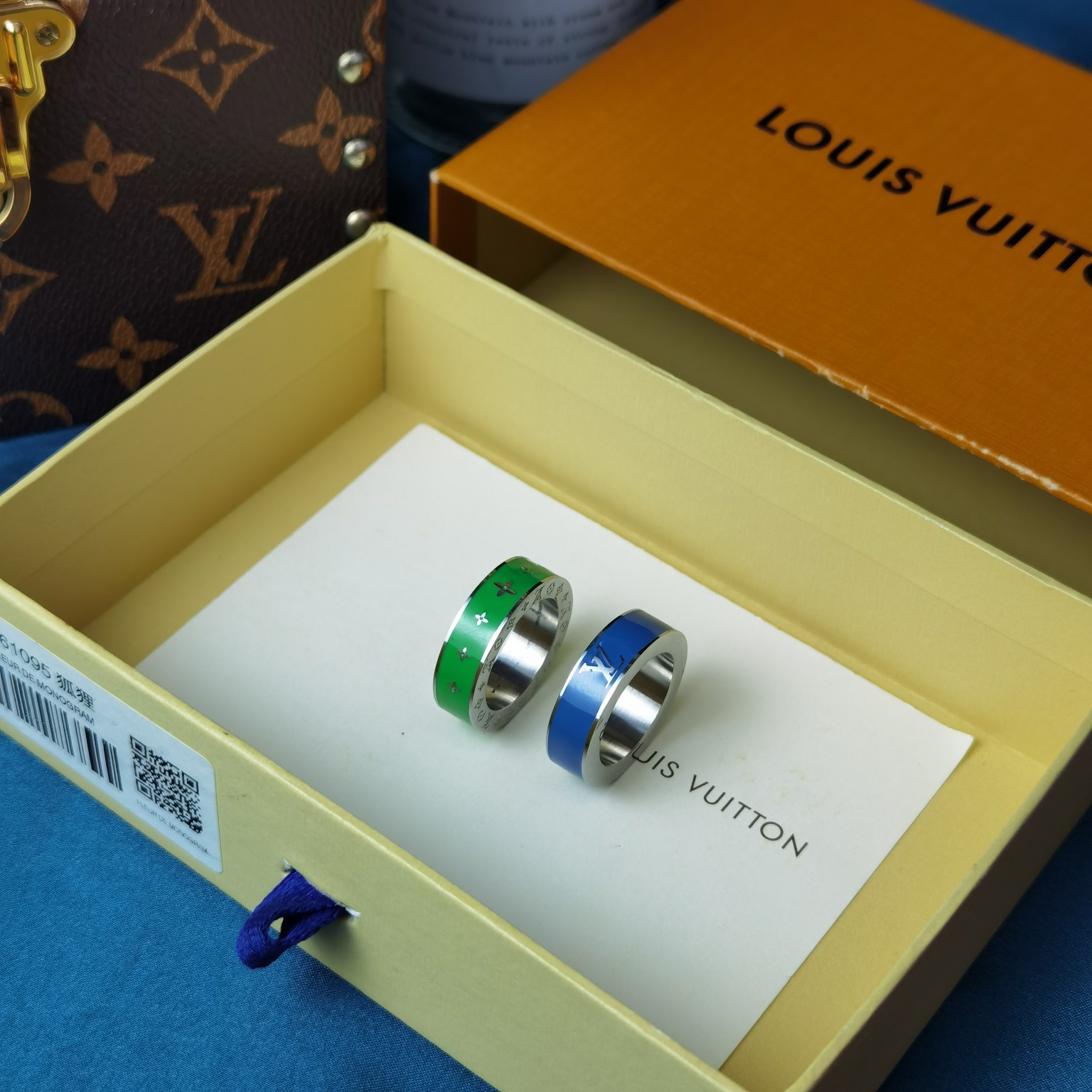 Louis Vuitton Rainbow Charms Ring - DesignerGu