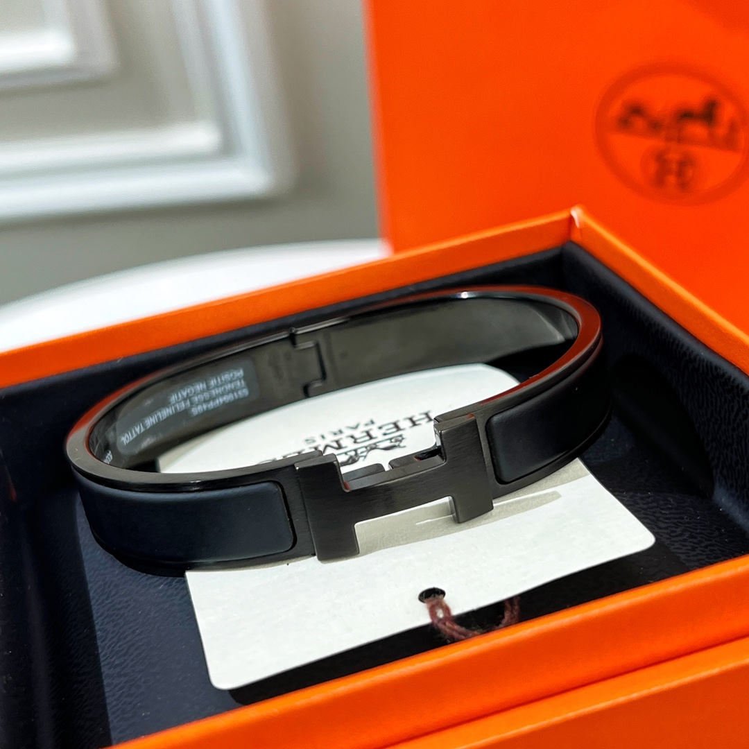 Hermes  Clic HH So Black Bracelets - DesignerGu