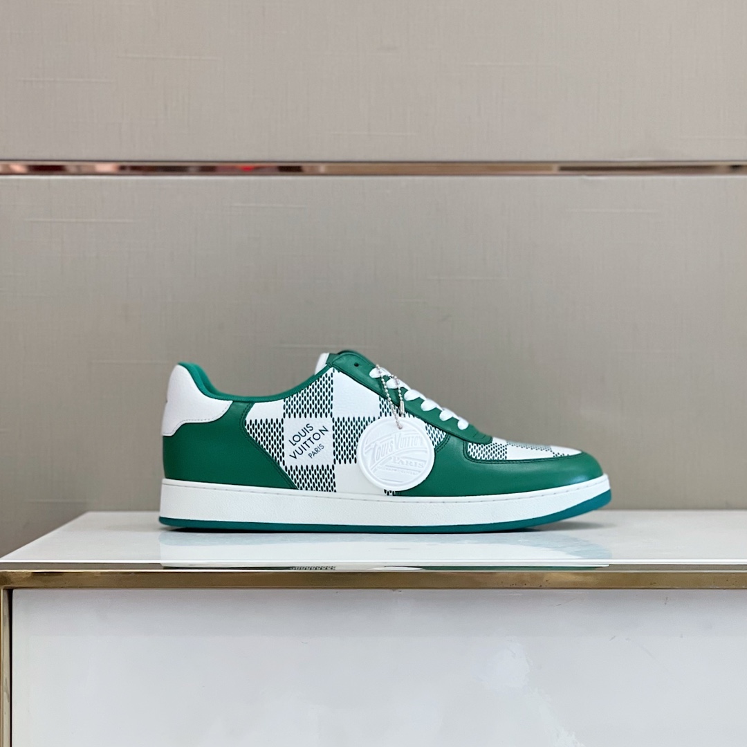 Louis Vuitton Men's Rivoli Sneaker - DesignerGu