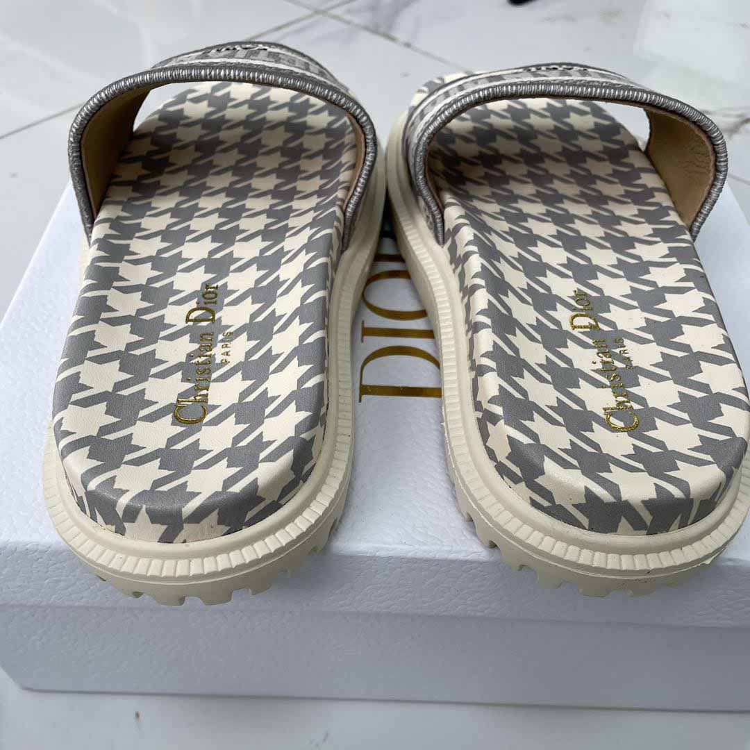 Dior Women Slide Sandals - DesignerGu