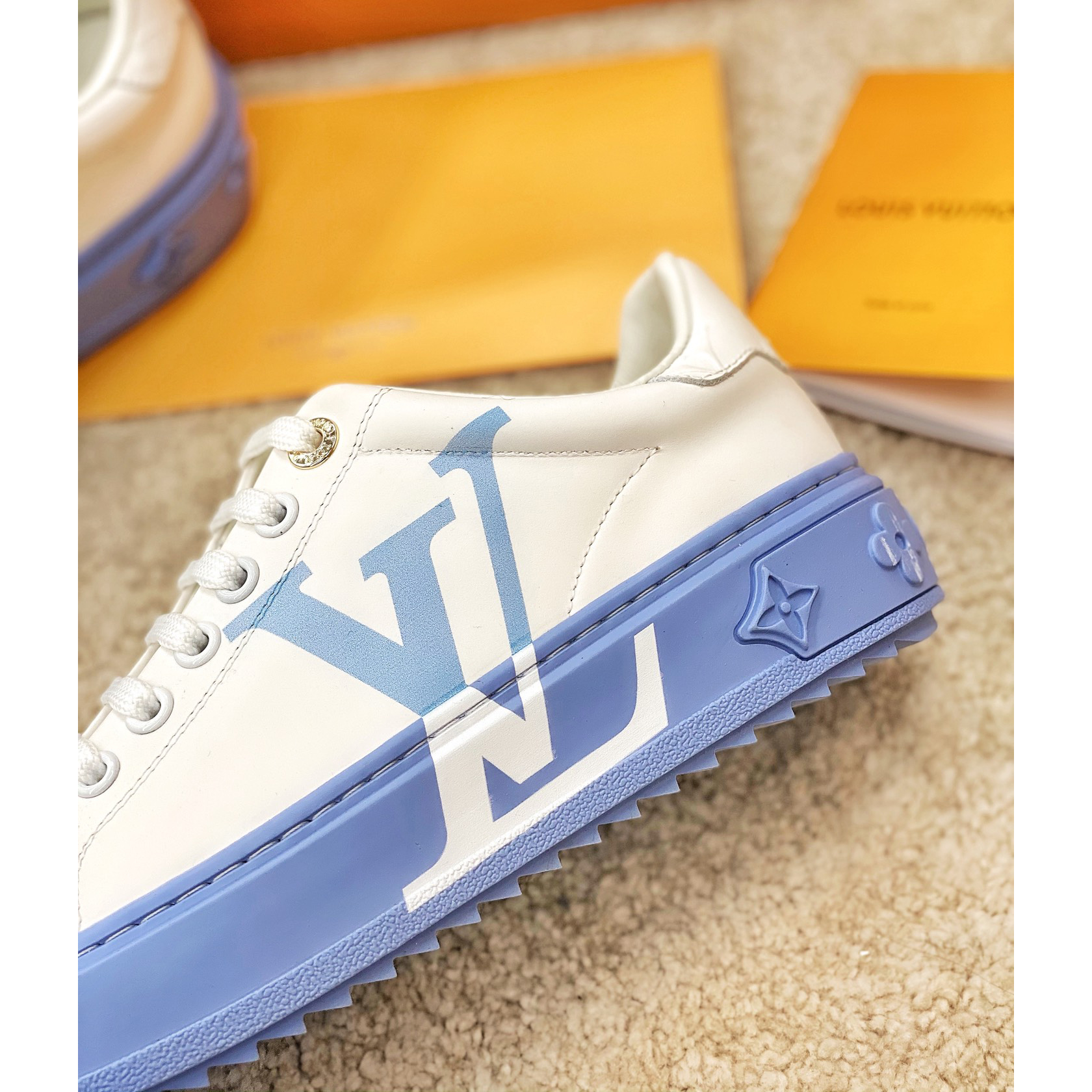 Louis Vuitton Charlie  Sneaker - DesignerGu