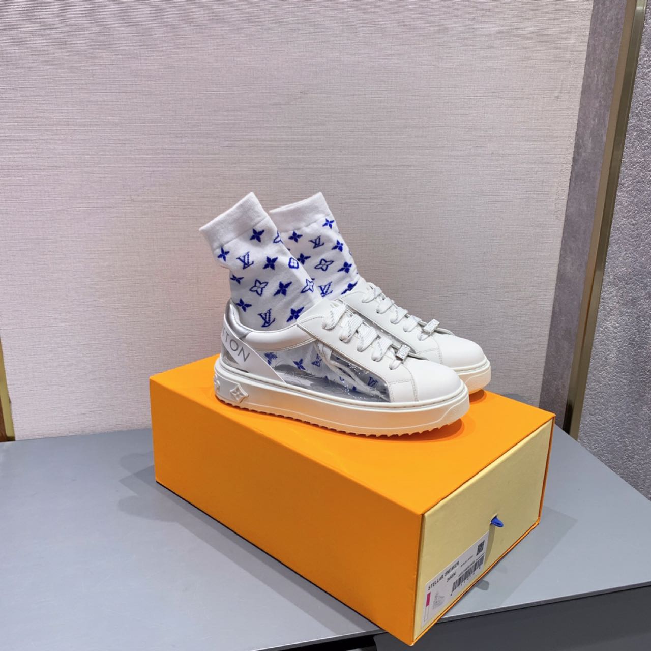 Louis Vuitton Time Out PVC Transparent Logo Sneaker - DesignerGu