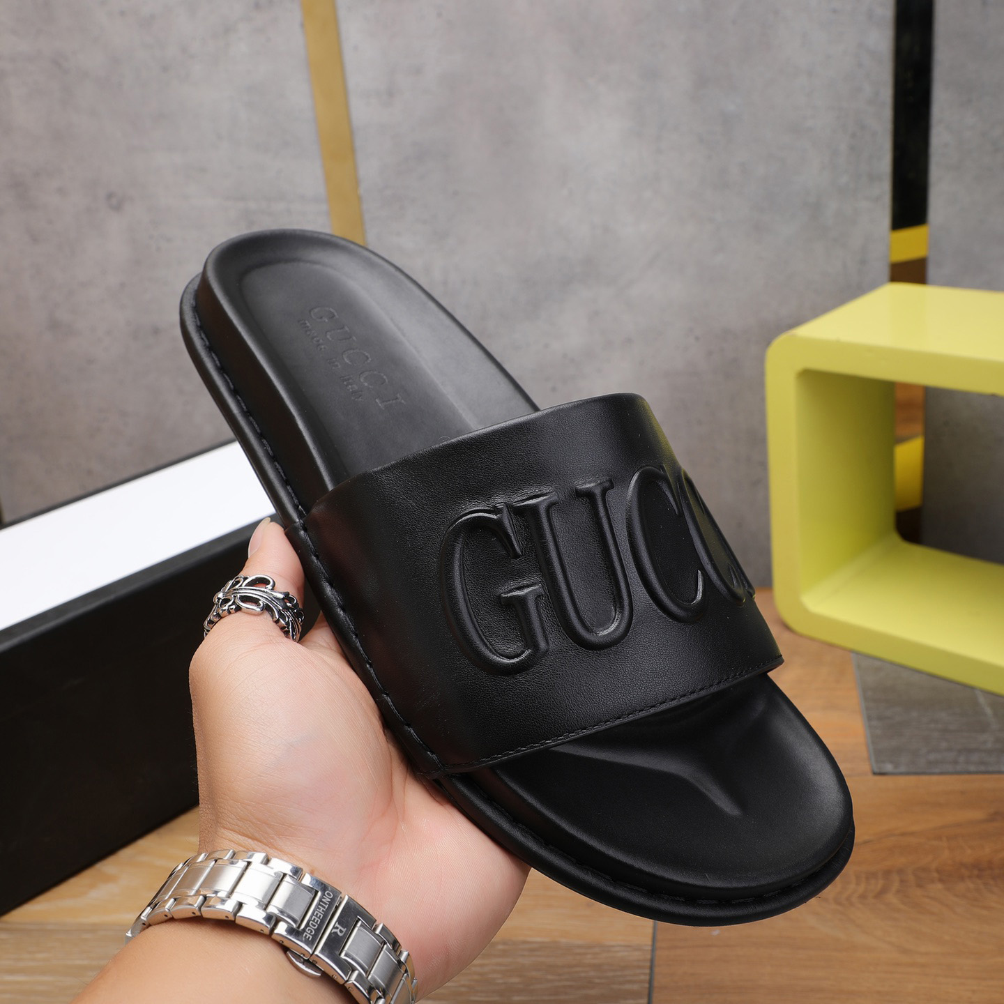 Gucci Logo Rubber Slide Sandal - DesignerGu