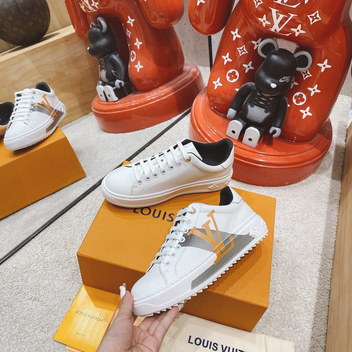 Louis Vuitton Logo Sneaker - DesignerGu