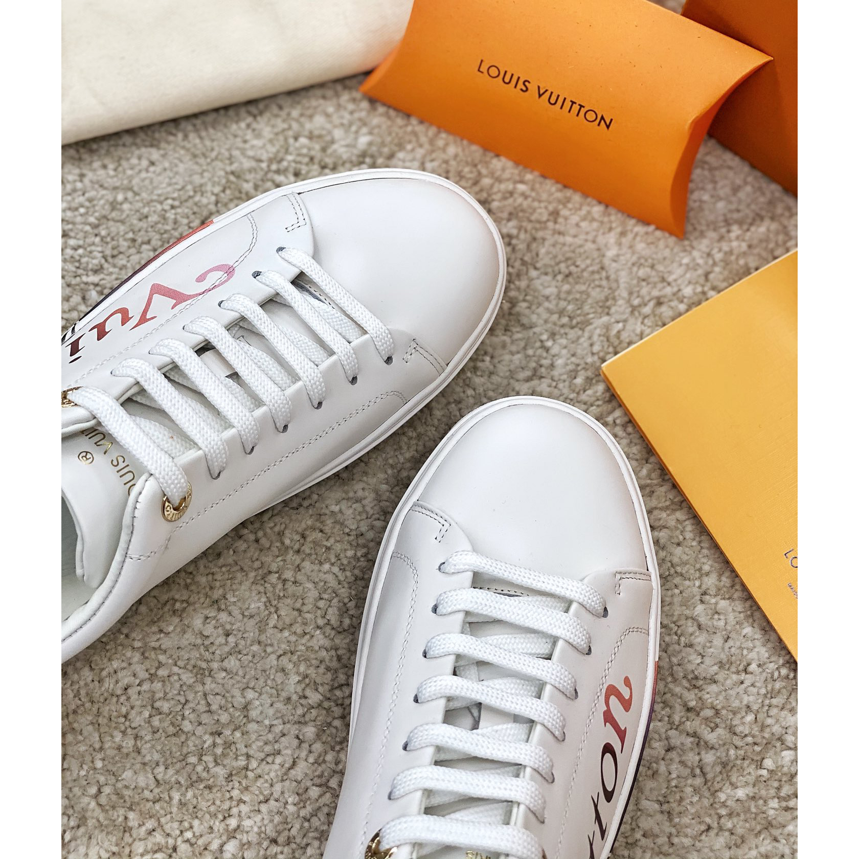 Louis Vuitton Logo Sneaker - DesignerGu