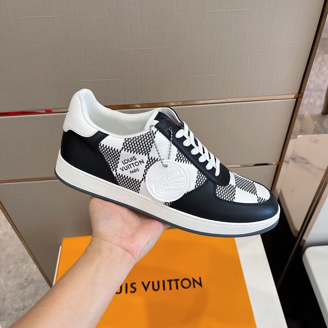 Louis Vuitton Men's Rivoli Sneaker - DesignerGu