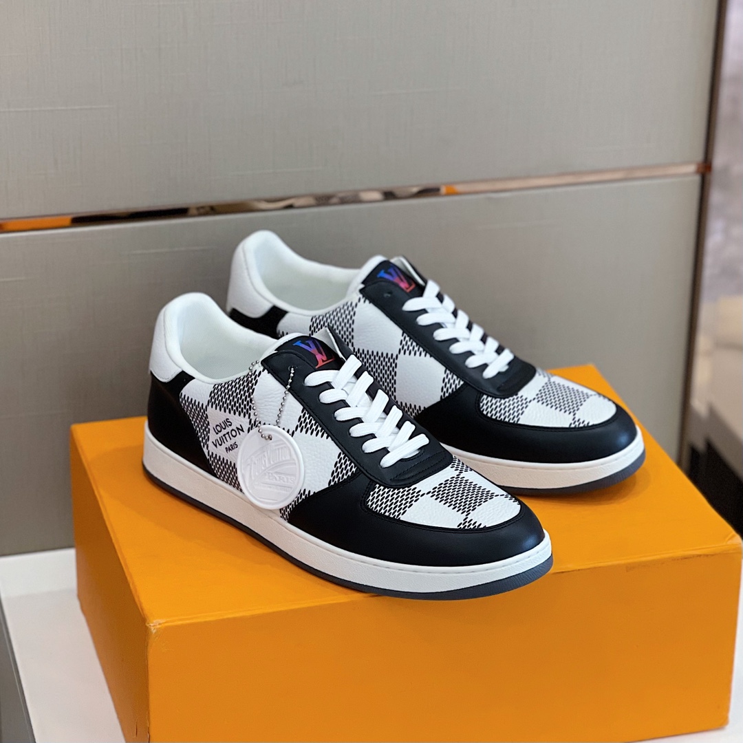 Louis Vuitton Men's Rivoli Sneaker - DesignerGu