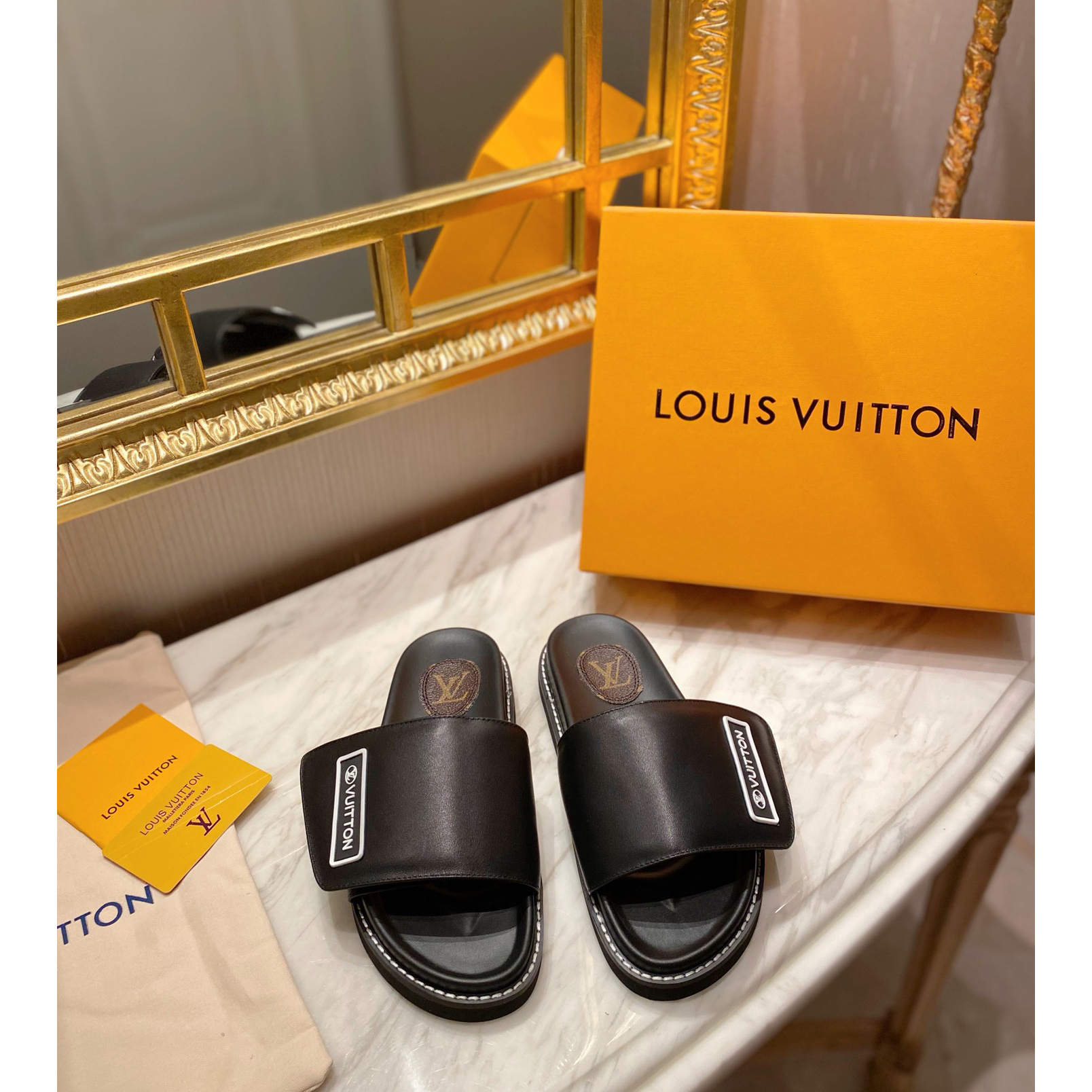 Louis Vuitton Monogram Slipper - DesignerGu