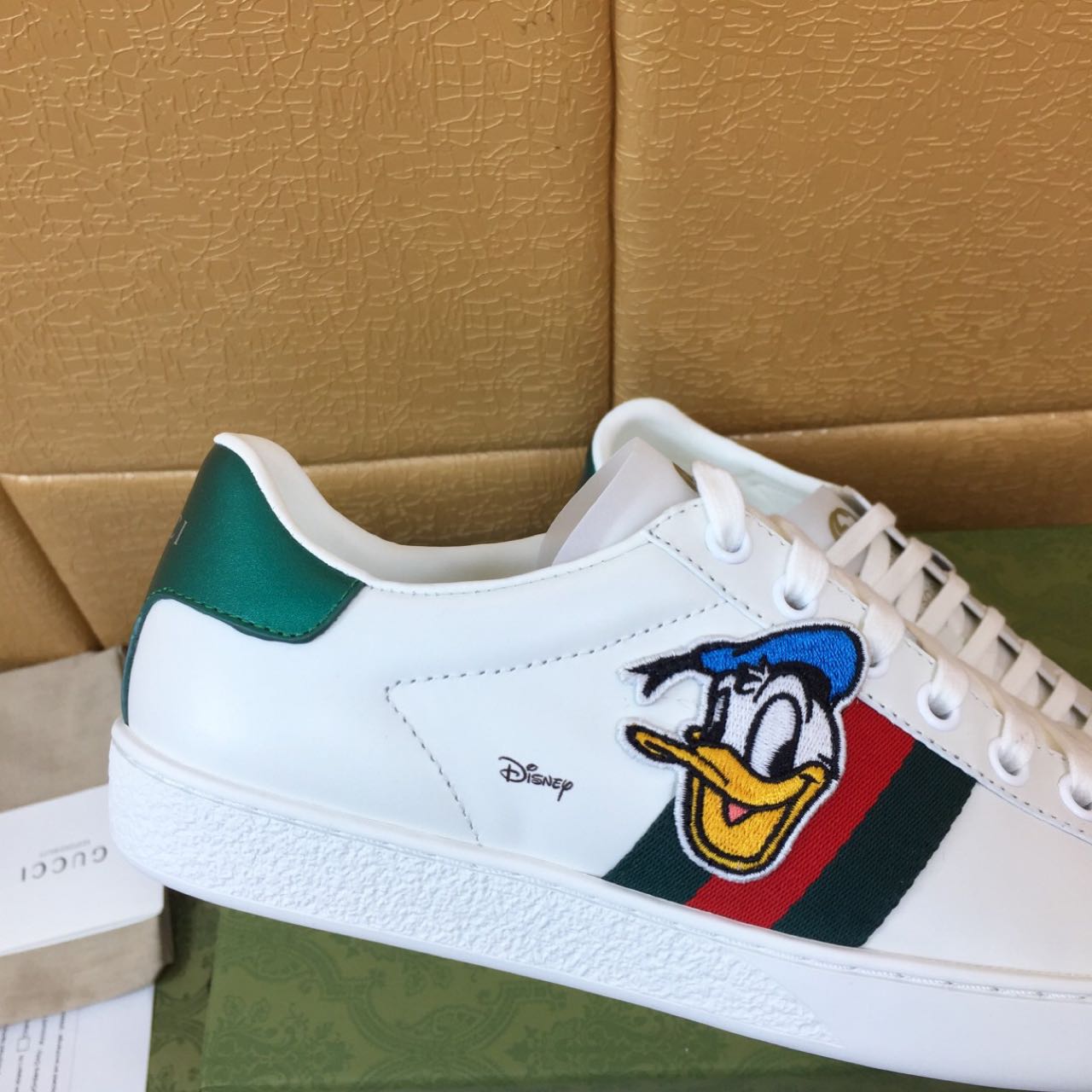 Gucci x Disney Donald Duck Sneakers - DesignerGu