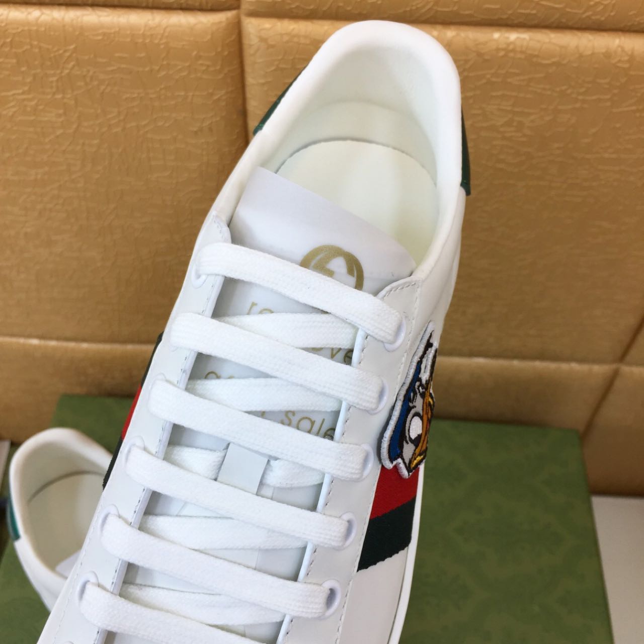 Gucci x Disney Donald Duck Sneakers - DesignerGu