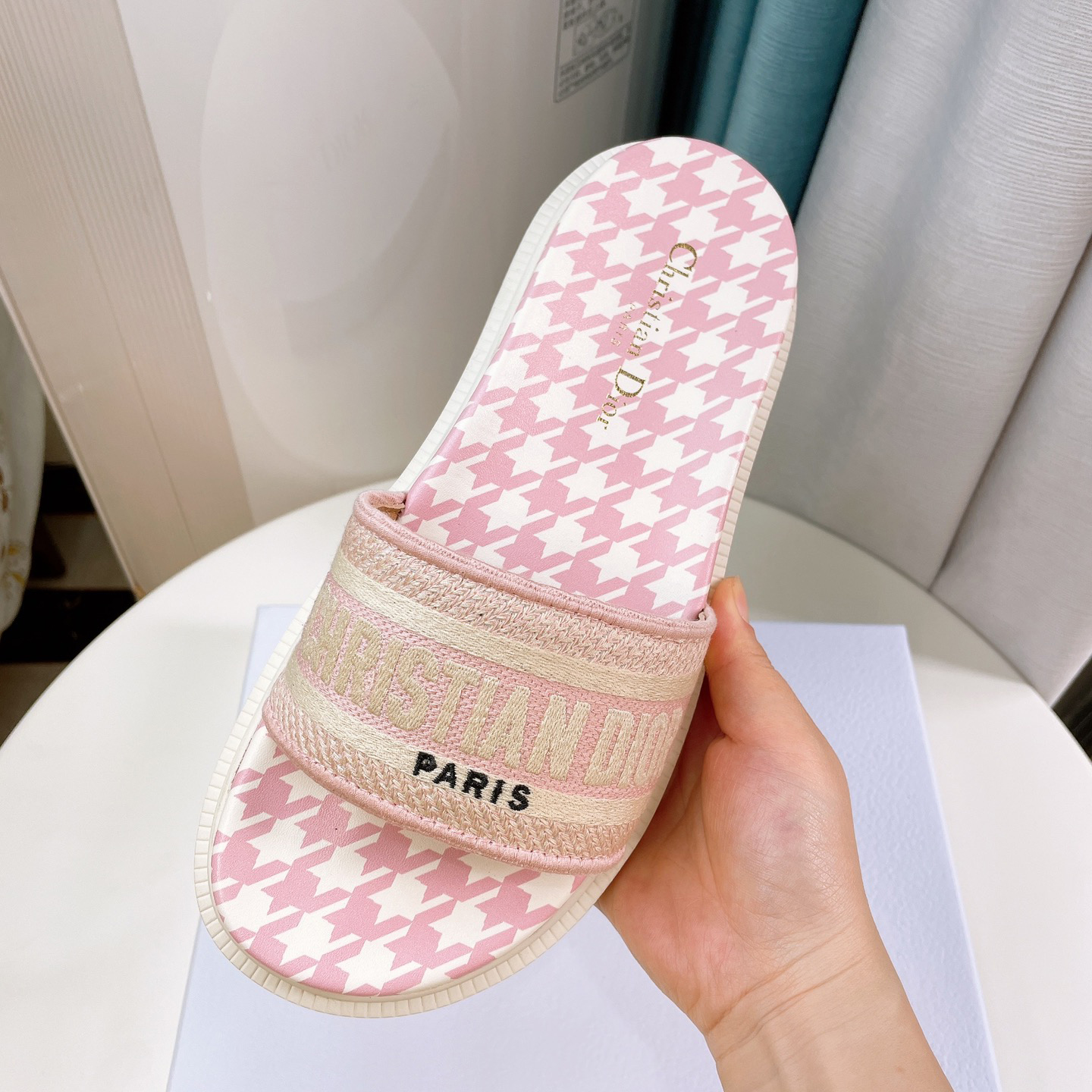 Dior Women Slide Sandals - DesignerGu