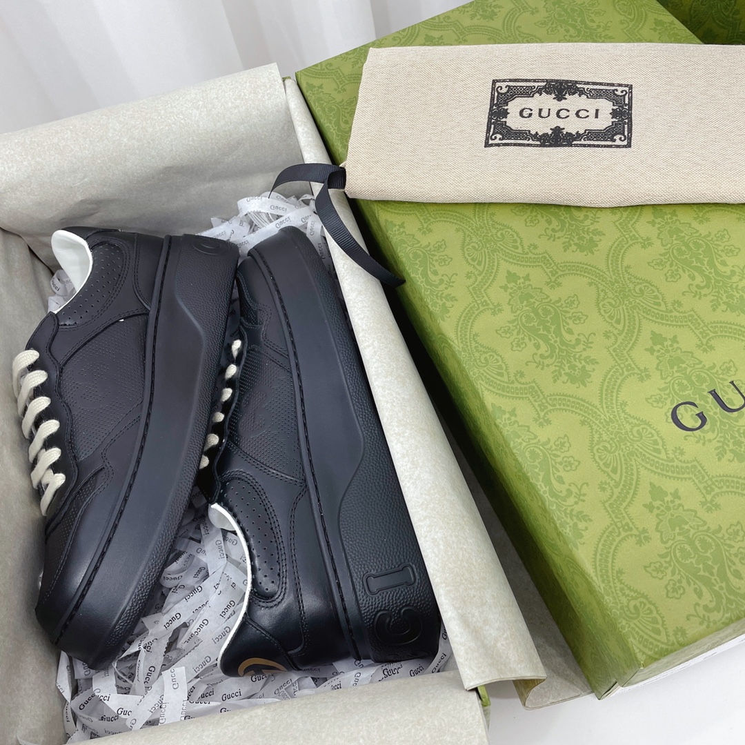 Gucci GG Chunky B SeriesMen's &Women's Sneakers - DesignerGu