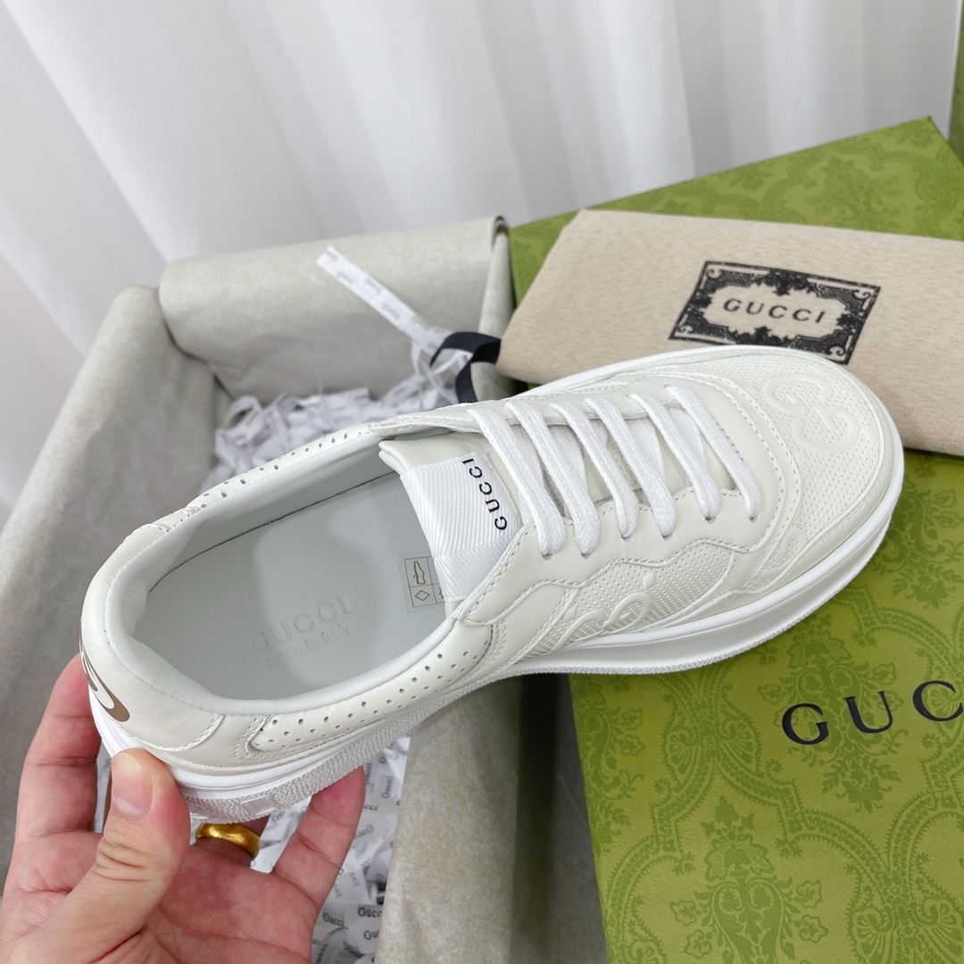 Gucci GG Chunky B SeriesMen's &Women's Sneakers - DesignerGu