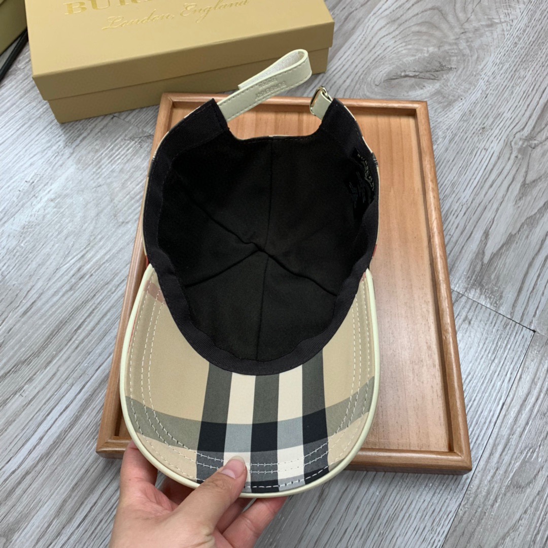 Burberry Vintage Check And Icon Stripe Baseball Cap - DesignerGu