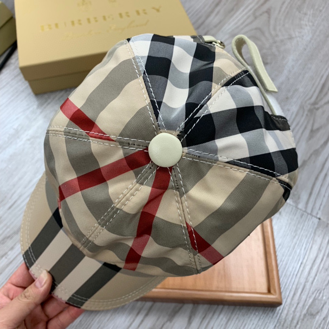 Burberry Vintage Check And Icon Stripe Baseball Cap - DesignerGu