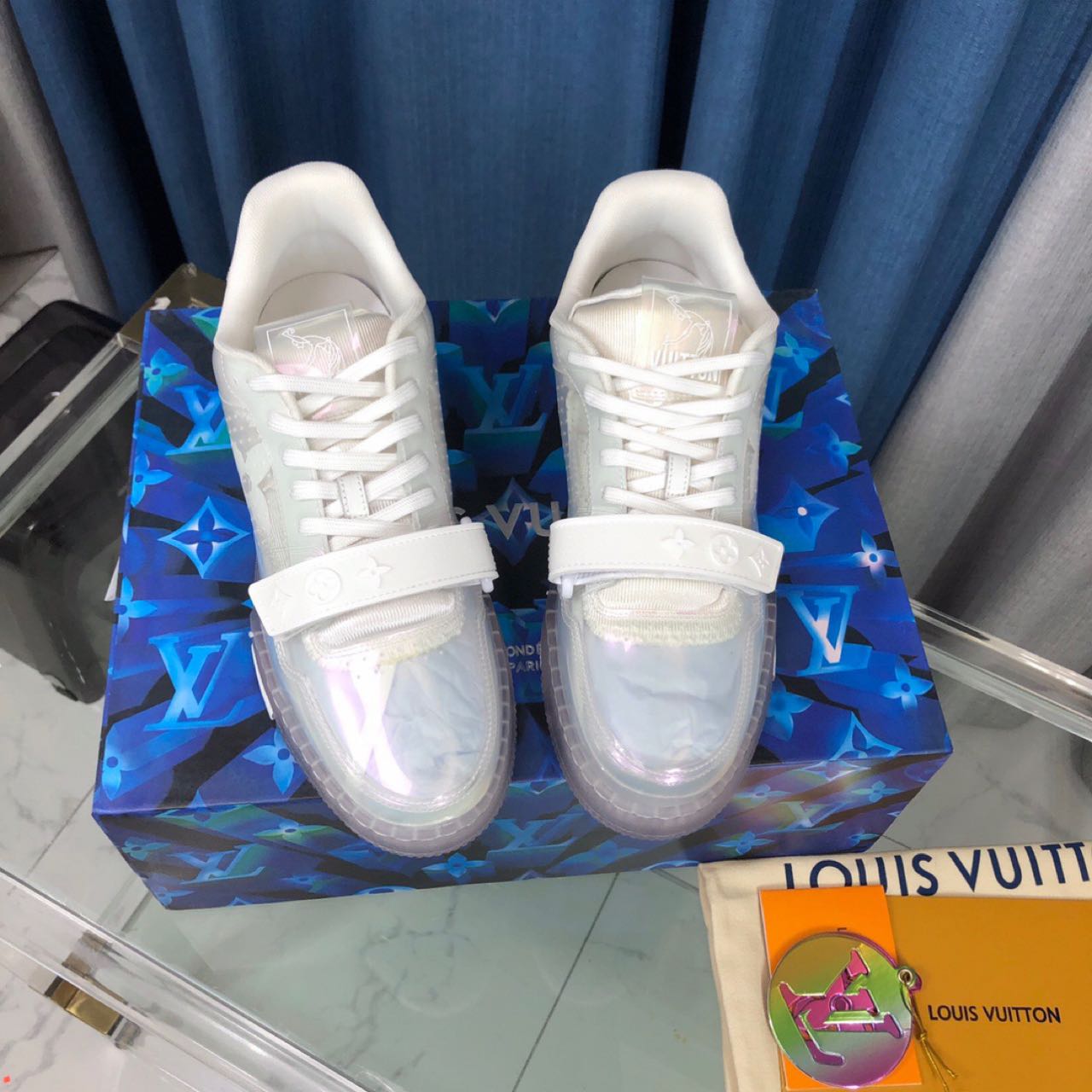 Louis Vuitton LV  Trainers - DesignerGu