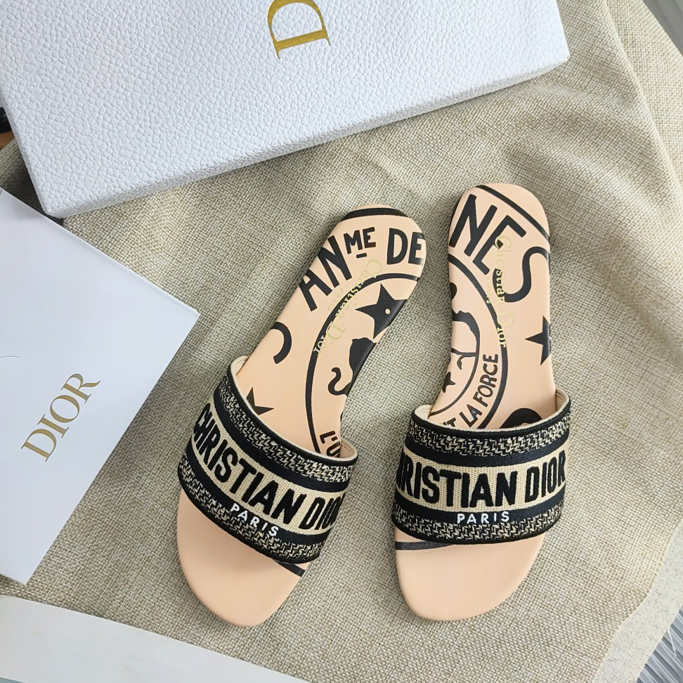 Dior Beige Jute Canvas Embroidered with Dior Union Motif Dway Slide - DesignerGu