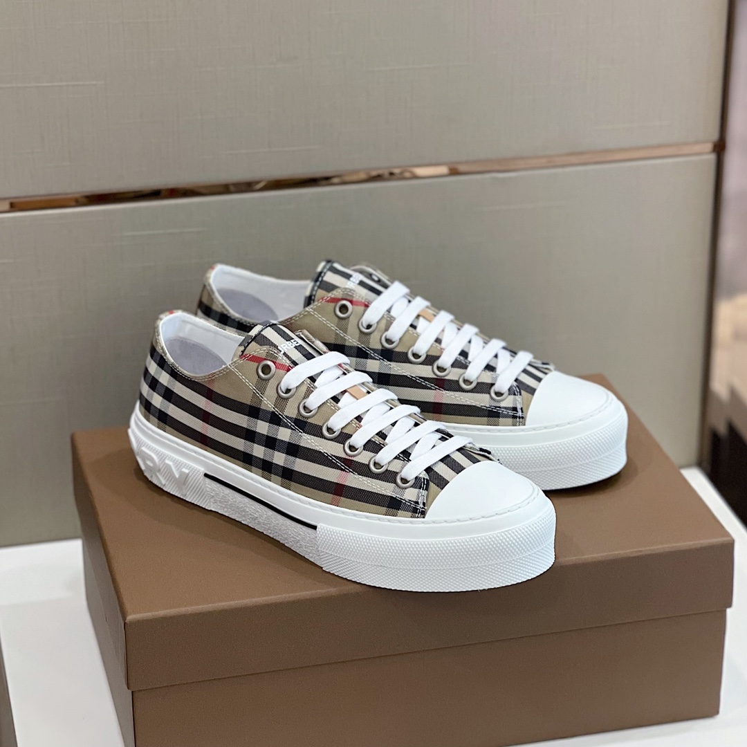 Burberry Check Cotton Sneakers - DesignerGu