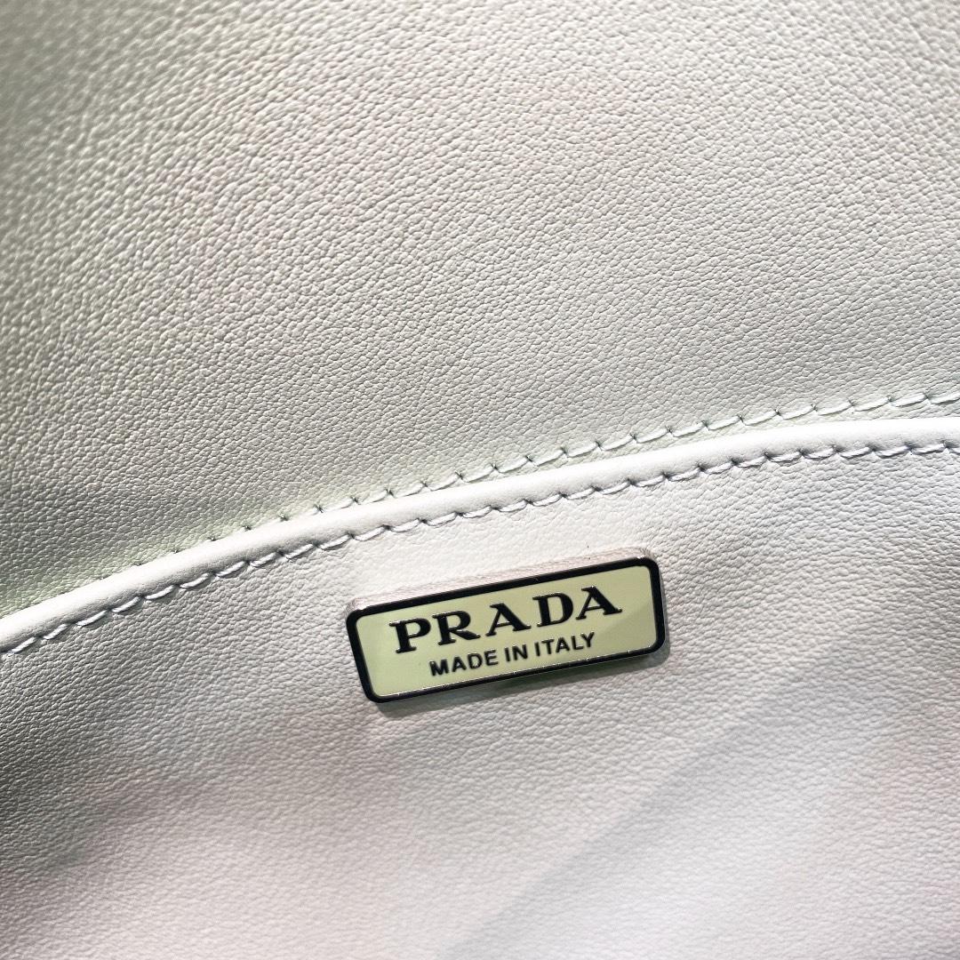 Prada Cleo Brushed Leather Shoulder Bag In Green(24-19-6cm)   1BD303 - DesignerGu