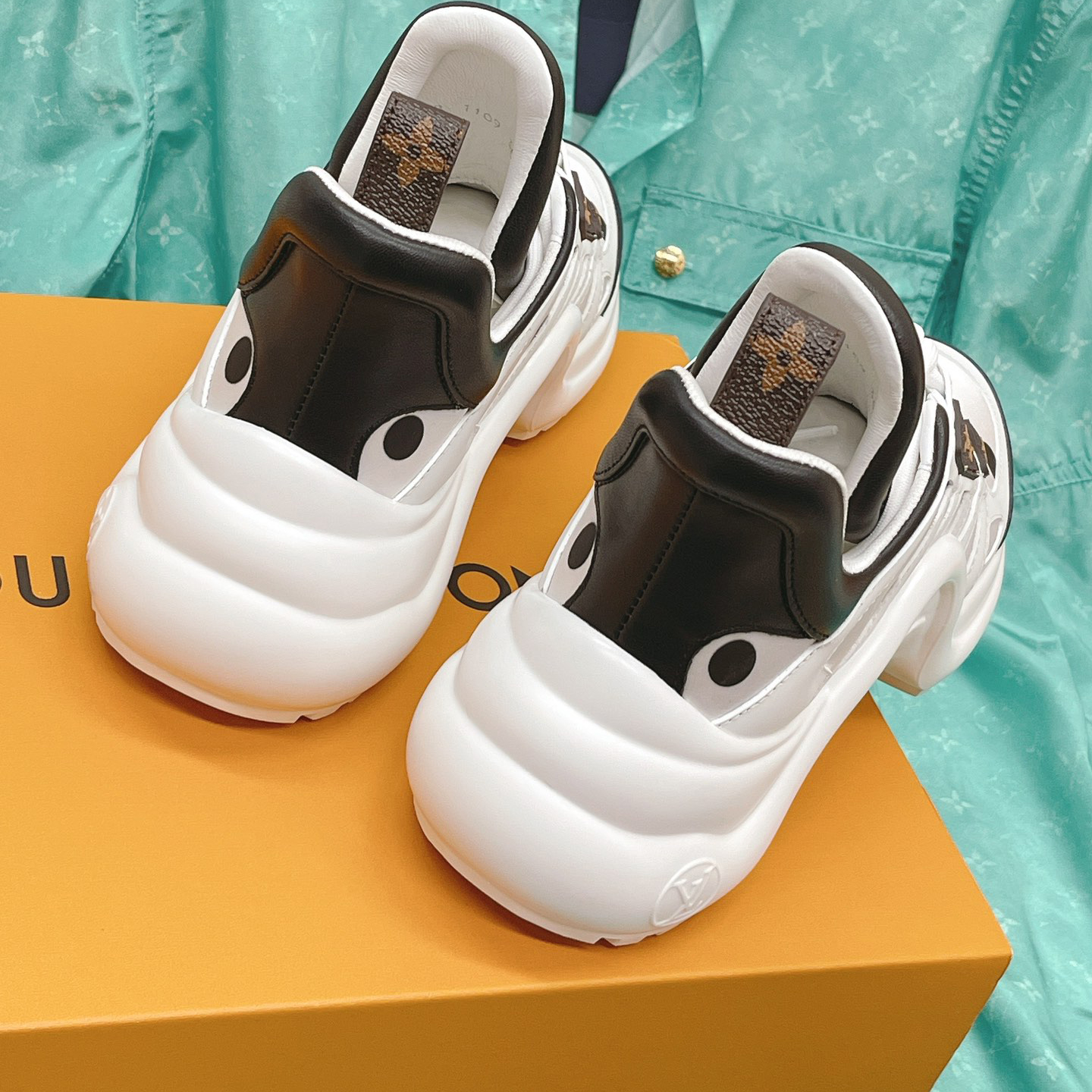 Louis Vuitton LV Archlight Sneaker     1AA0ON - DesignerGu