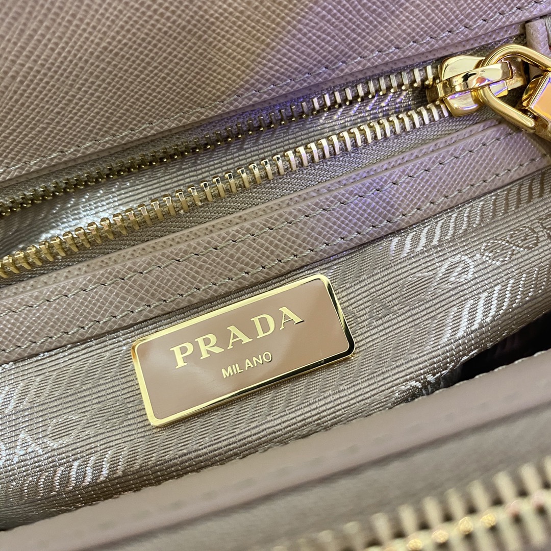 Prada Galleria Saffiano Leather Micro-Bag(20-14.5-9.5cm)   1BA906 - DesignerGu